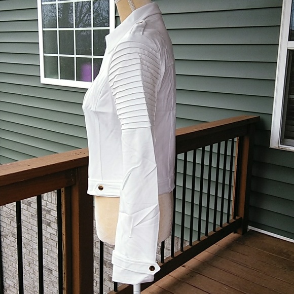 Entry White Waist Zipper Jacket - Picture 4 of 6